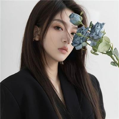 马路对面的房子